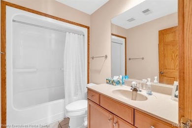Imagine waking up every morning to sweeping views of Lake Huron - photo 33