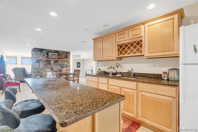 Imagine waking up every morning to sweeping views of Lake Huron - photo 38