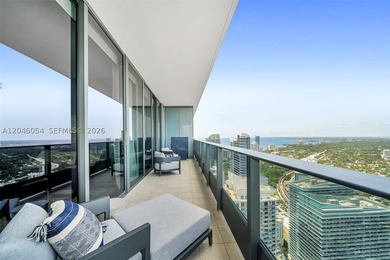 Fully furnished with Restoration Hardware furnishings and - photo 1