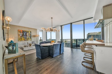 Fully furnished with Restoration Hardware furnishings and - photo 6