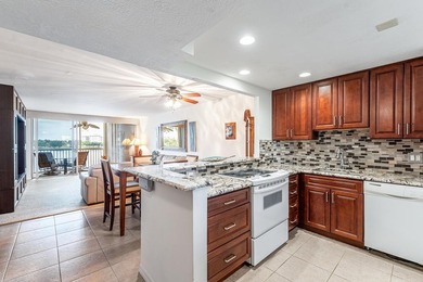 (private lake, pond, coastal) Condo Sale Pending in Pompano Beach Florida