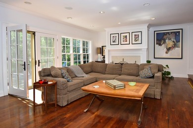 Elegant custom home with a detached guest house in Starweather - photo 15