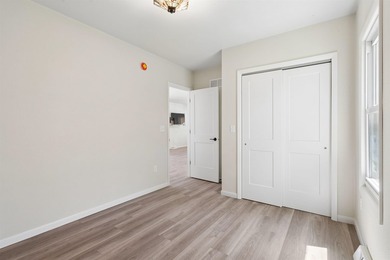 Cabin getaway or full-time home - the choice is yours! This - photo 16