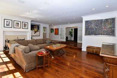 Elegant custom home with a detached guest house in Starweather - photo 17