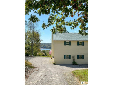Dale Hollow Lake Home For Sale in Burkesville Kentucky