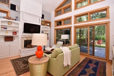 Elegant custom home with a detached guest house in Starweather - photo 41