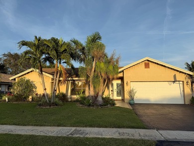 Lake Home For Sale in Boca Raton, Florida