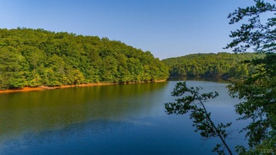 Discover the perfect blend of privacy and waterfront beauty with - photo 17