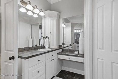 Beautifully maintained 5 bedroom,/4.5 bath home in a highly - photo 30
