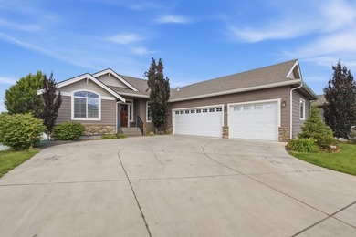 Welcome to this beautiful home in the gated community of Shelley - photo 1