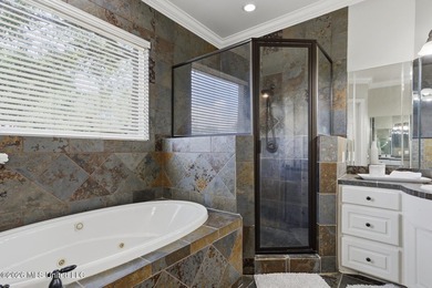 Beautifully maintained 5 bedroom,/4.5 bath home in a highly - photo 32
