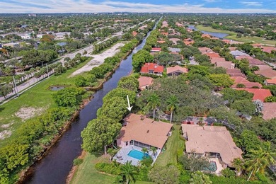 Stunning 4-bedroom home on a 1/4-acre corner lot at the end of a - photo 4