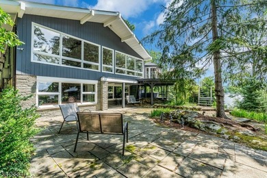 2.52 Acre Lakefront Estate! Renovated, Expanded Ranch with - photo 43