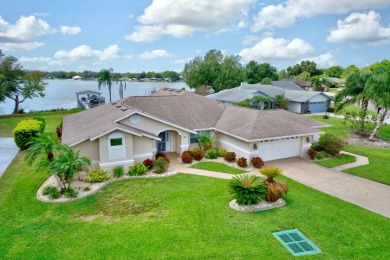 Stunning Lake House with Amenities - photo 2