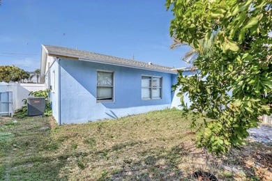 Welcome to this charming single-story residence located in - photo 2