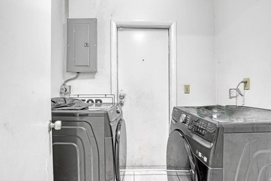 Welcome to this charming single-story residence located in - photo 6
