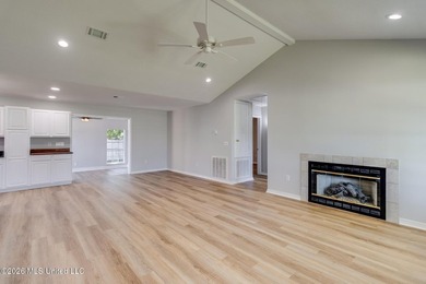 Beautifully updated home featuring an open floor plan, vaulted - photo 4