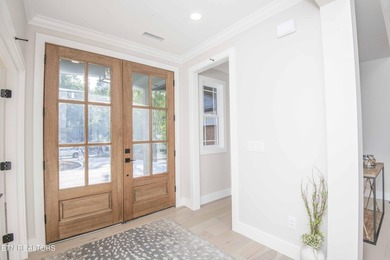 NOW OFFERING SERENE PRIVATE RETREAT- BRAND NEW QUALITY - photo 11
