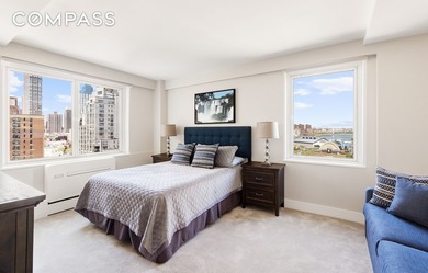 This expansive two-bedroom (convertible three) - photo 11