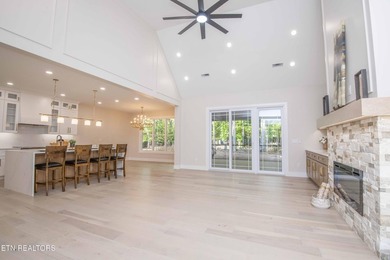 NOW OFFERING SERENE PRIVATE RETREAT- BRAND NEW QUALITY - photo 12
