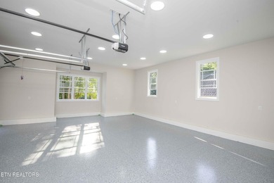 NOW OFFERING SERENE PRIVATE RETREAT- BRAND NEW QUALITY - photo 25
