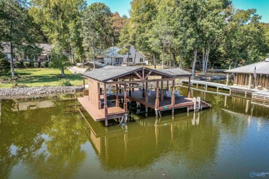 Lake Guntersville Home For Sale in Scottsboro Alabama