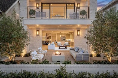 Brand new construction on Balboa Island crowned by a stunning - photo 2