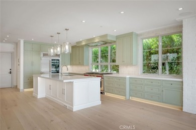 Brand new construction on Balboa Island crowned by a stunning - photo 4