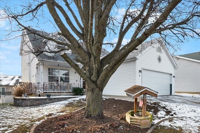 (private lake, pond, creek) Home Sale Pending in Bloomington Illinois