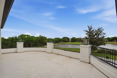Refined, architectural elegance meets effortless luxury in this - photo 26