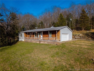 BRAND NEW ROOF!! Situated on 3/4 of an acre in a private setting - photo 28