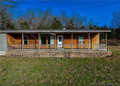 BRAND NEW ROOF!! Situated on 3/4 of an acre in a private setting - photo 29