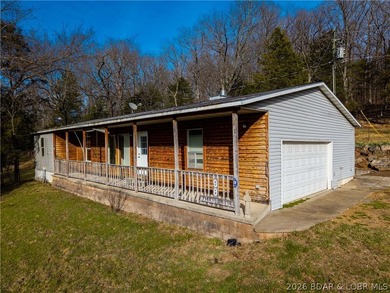 BRAND NEW ROOF!! Situated on 3/4 of an acre in a private setting - photo 30