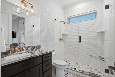 Refined, architectural elegance meets effortless luxury in this - photo 32