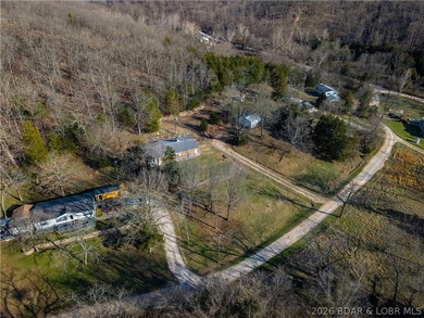 BRAND NEW ROOF!! Situated on 3/4 of an acre in a private setting - photo 45