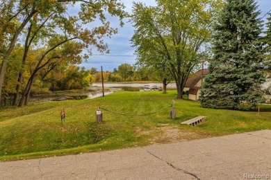 Loon Lake - Genesee County Lot For Sale in Fenton Michigan