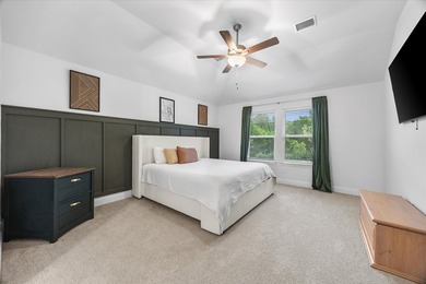 Discover upscale living in this exceptional less-than-2-year-old - photo 8