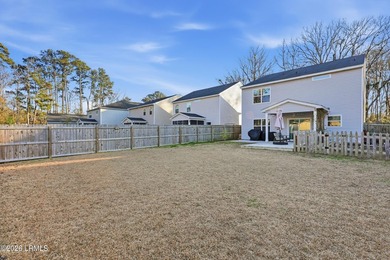 This 4-bedroom, 3 full-bath home offers a spacious and - photo 32