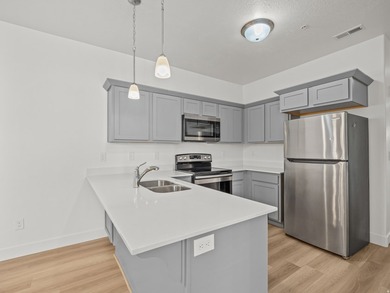 Welcome to the highly sought after Quailhill Community in - photo 7