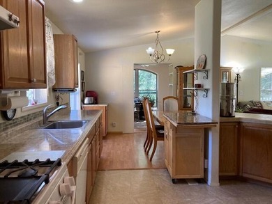 Whether you're looking for single or multiple-family living - photo 8
