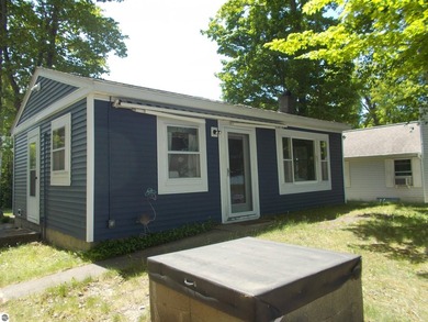 Now is your chance to have an affordable cottage on the lake. No - photo 3