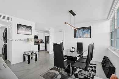 Spacious 2-bedroom, 2-bathroom condominium offering a - photo 3
