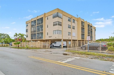(private lake, pond, coastal) Condo For Sale in Hialeah Florida