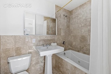 Large, three-bedroom, two-bathroom condo in Park Slope, Brooklyn - photo 12