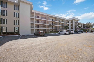 (private lake, pond, creek) Condo For Sale in Sarasota Florida