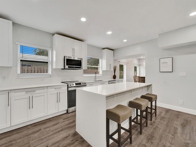 Lake Lettuce Home For Sale in Pompano Beach Florida