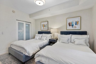 Furnished, elegant and thoughtfully designed Reverse Fairmont in - photo 18