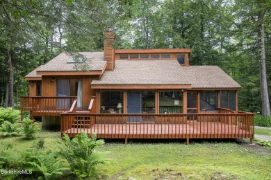 (private lake, pond, creek) Home For Sale in Sandisfield Massachusetts