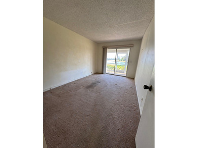 Lake Condo For Sale in Boca Raton, Florida