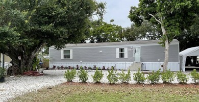 Come take a look at this 2024 barely lived in 2/2 Mobile home on - photo 1